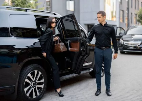 Deluxe drive london Chauffeur Service SUV Range Rover